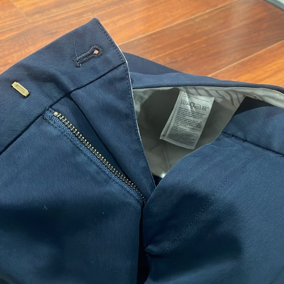 Banana Republic Men’s Pants- Aiden Slim Fit- 30 x 30- like new- Navy Blue - Picture 4 of 5